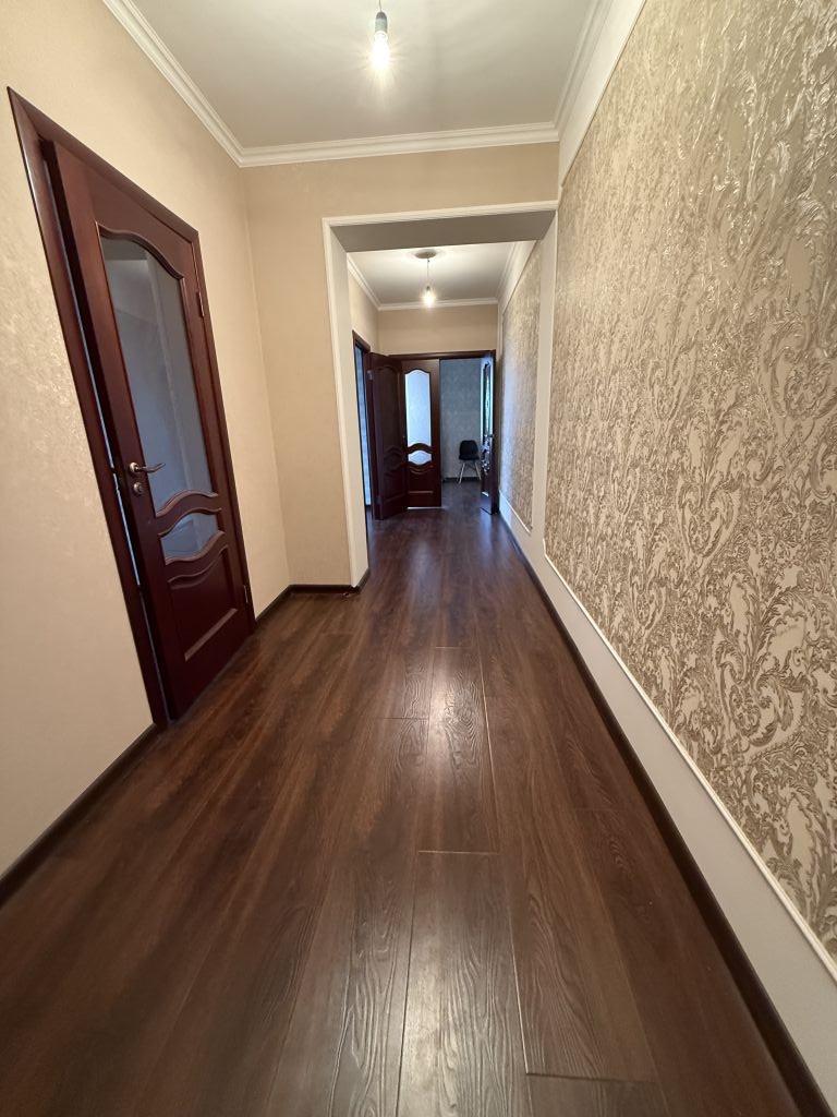 Продажа 3-комнатной квартиры, Ессентуки, Головченко ул,  4