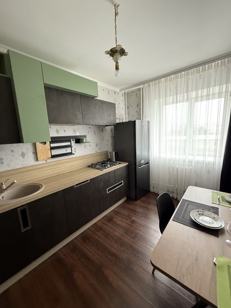 Продажа 3-комнатной квартиры, Ессентуки, Головченко ул,  4