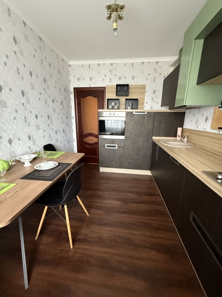 Продажа 3-комнатной квартиры, Ессентуки, Головченко ул,  4