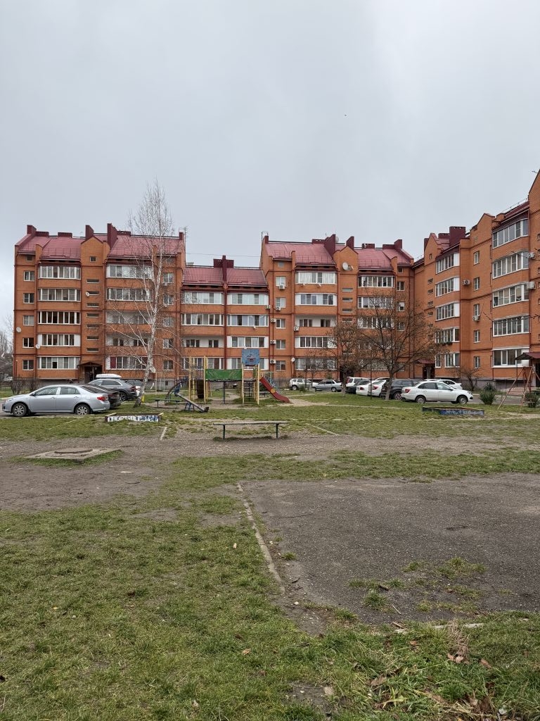 Продажа 3-комнатной квартиры, Ессентуки, Головченко ул,  4