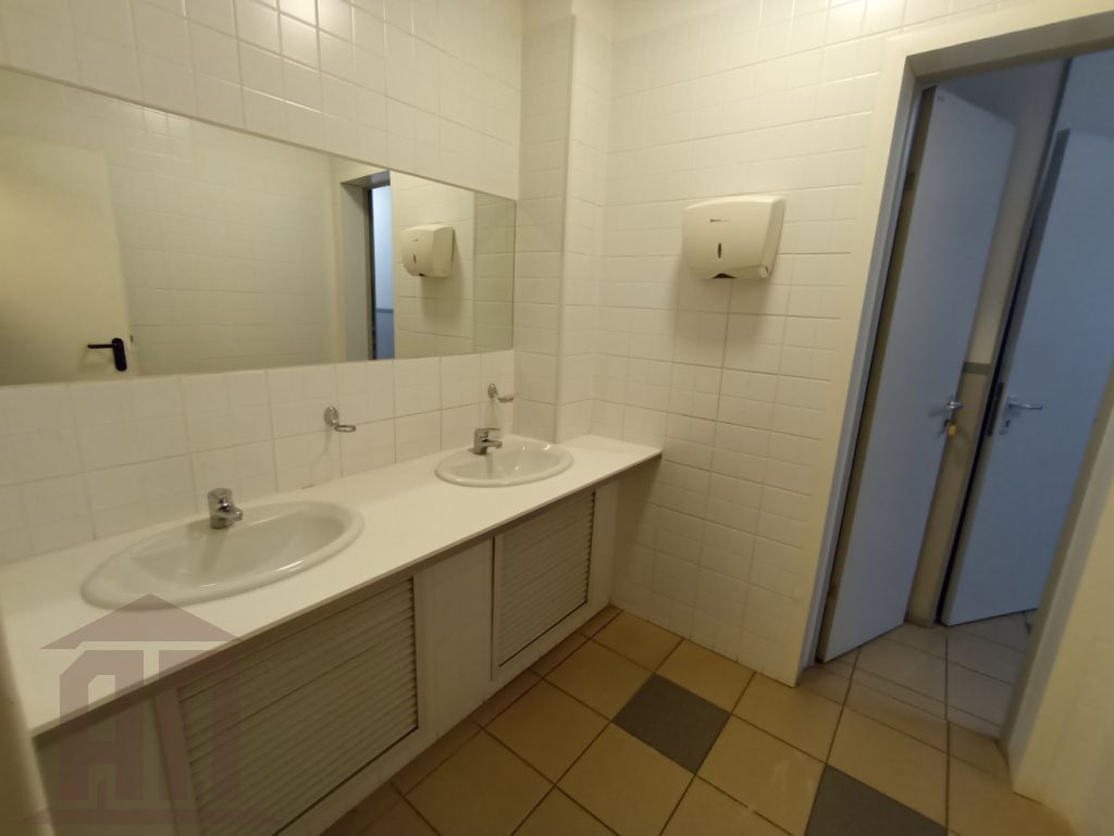 Продажа коммерческой недвижимости, 528м <sup>2</sup>, Тверь, Вокзальная ул,  22