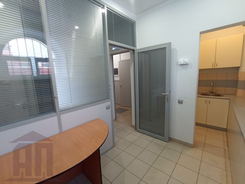 Продажа коммерческой недвижимости, 528м <sup>2</sup>, Тверь, Вокзальная ул,  22