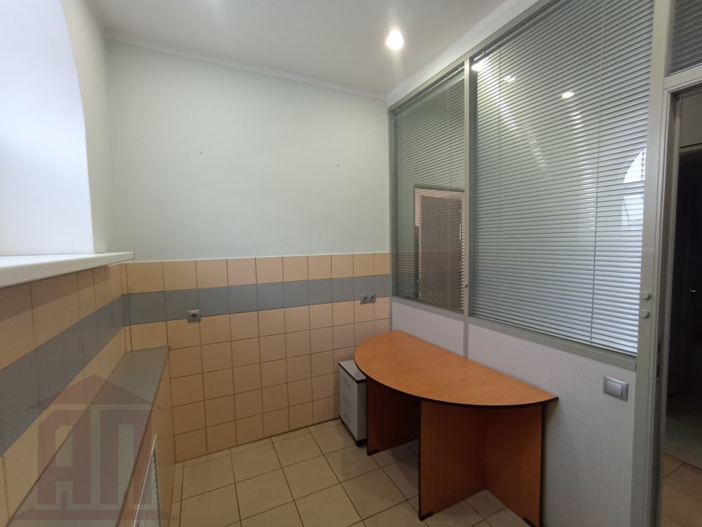 Продажа коммерческой недвижимости, 528м <sup>2</sup>, Тверь, Вокзальная ул,  22