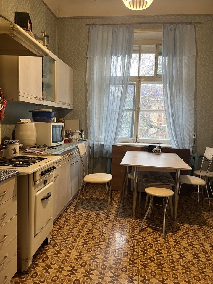 Продажа 3-комнатной квартиры, Нижний Новгород, Коминтерна ул,  181