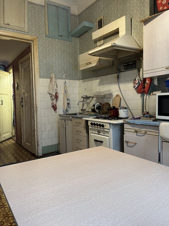 Продажа 3-комнатной квартиры, Нижний Новгород, Коминтерна ул,  181