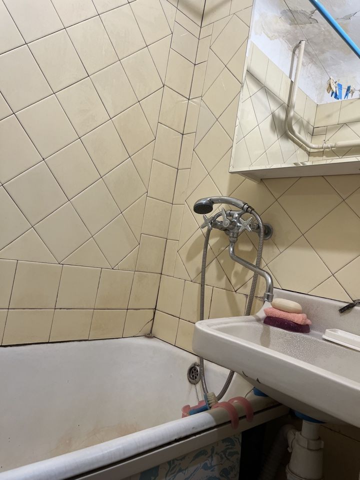 Продажа 3-комнатной квартиры, Нижний Новгород, Коминтерна ул,  181