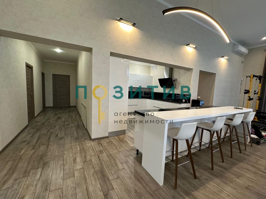 Продажа дома, 241м <sup>2</sup>, 14 сот., Минеральные Воды, Речная ул