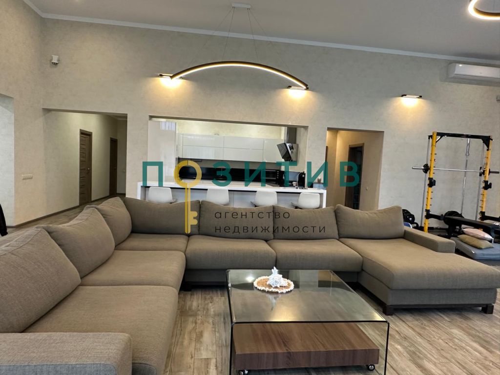 Продажа дома, 241м <sup>2</sup>, 14 сот., Минеральные Воды, Речная ул