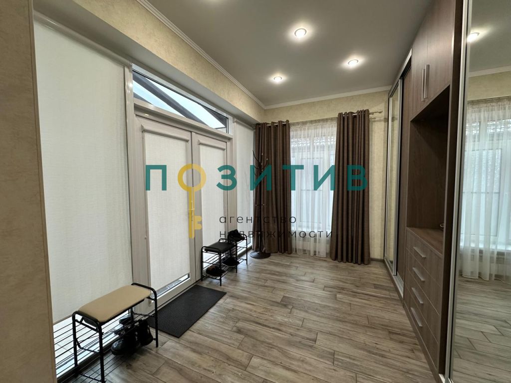 Продажа дома, 241м <sup>2</sup>, 14 сот., Минеральные Воды, Речная ул