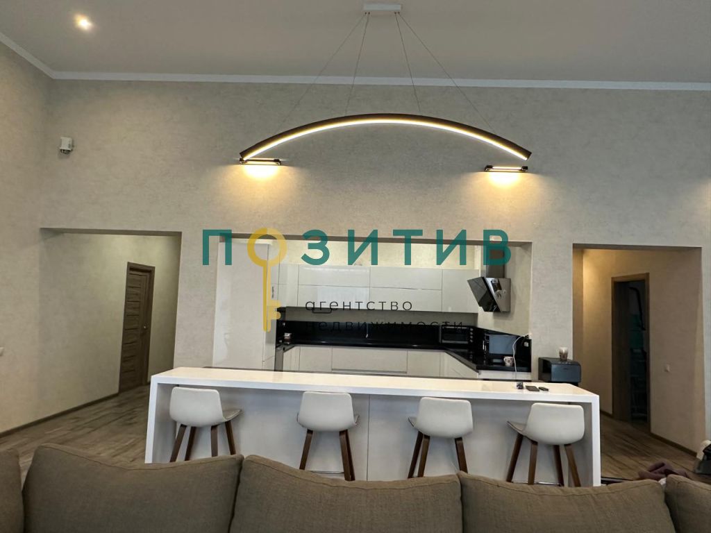 Продажа дома, 241м <sup>2</sup>, 14 сот., Минеральные Воды, Речная ул