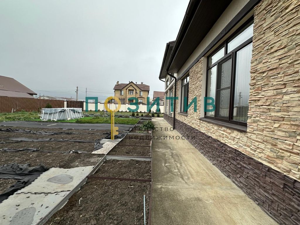 Продажа дома, 241м <sup>2</sup>, 14 сот., Минеральные Воды, Речная ул