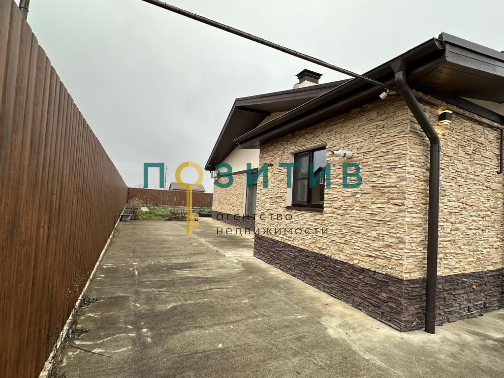 Продажа дома, 241м <sup>2</sup>, 14 сот., Минеральные Воды, Речная ул