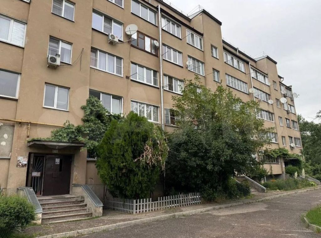Продажа 3-комнатной квартиры, Ессентуки, Нагорная ул,  25