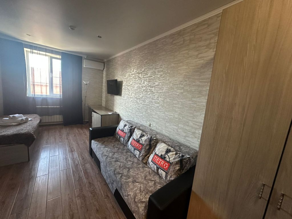 Аренда 1-комнатной квартиры, Ростов-на-Дону, 40-летия Победы пр-кт,  120