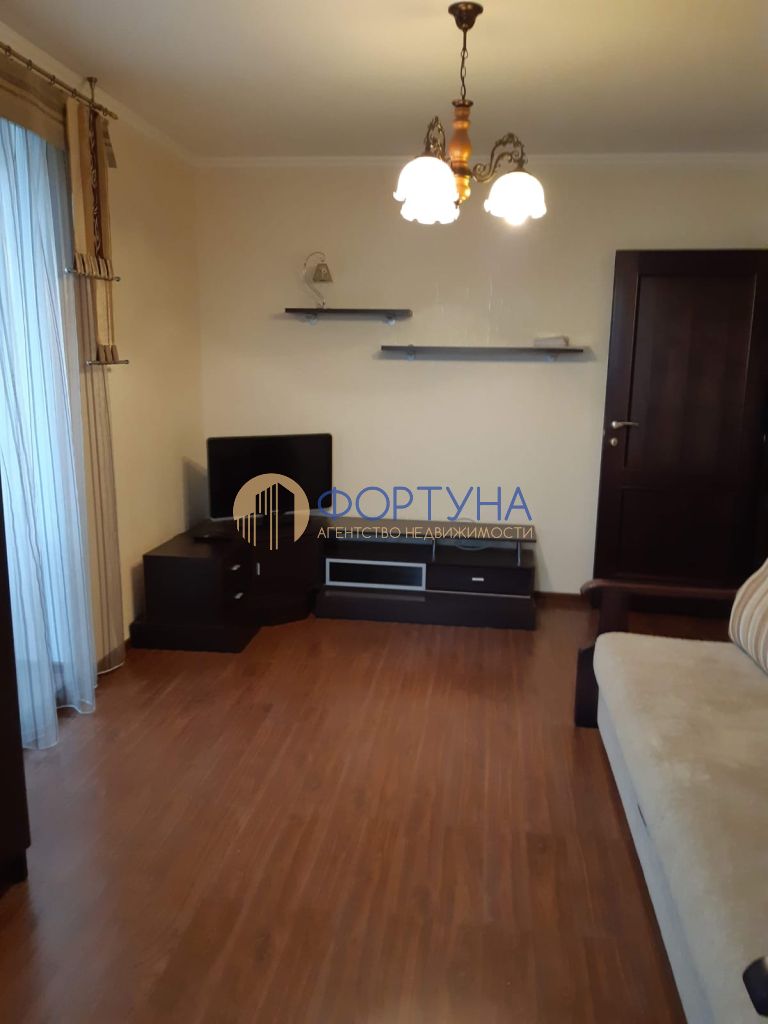 Продажа 3-комнатной квартиры, Белгород, Победы ул,  49к4