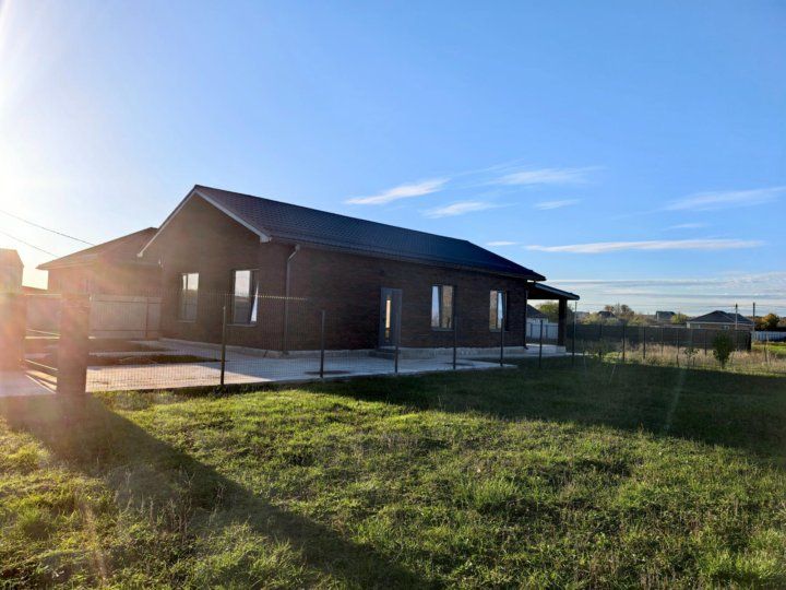 Продажа дома, 132м <sup>2</sup>, 6 сот., Ростов-на-Дону, Лазоревый 4-й пер