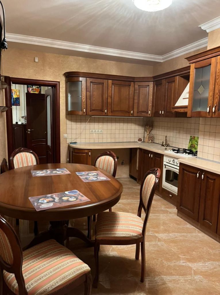 Продажа 2-комнатной квартиры, Ессентуки, Вокзальная ул,  57 б