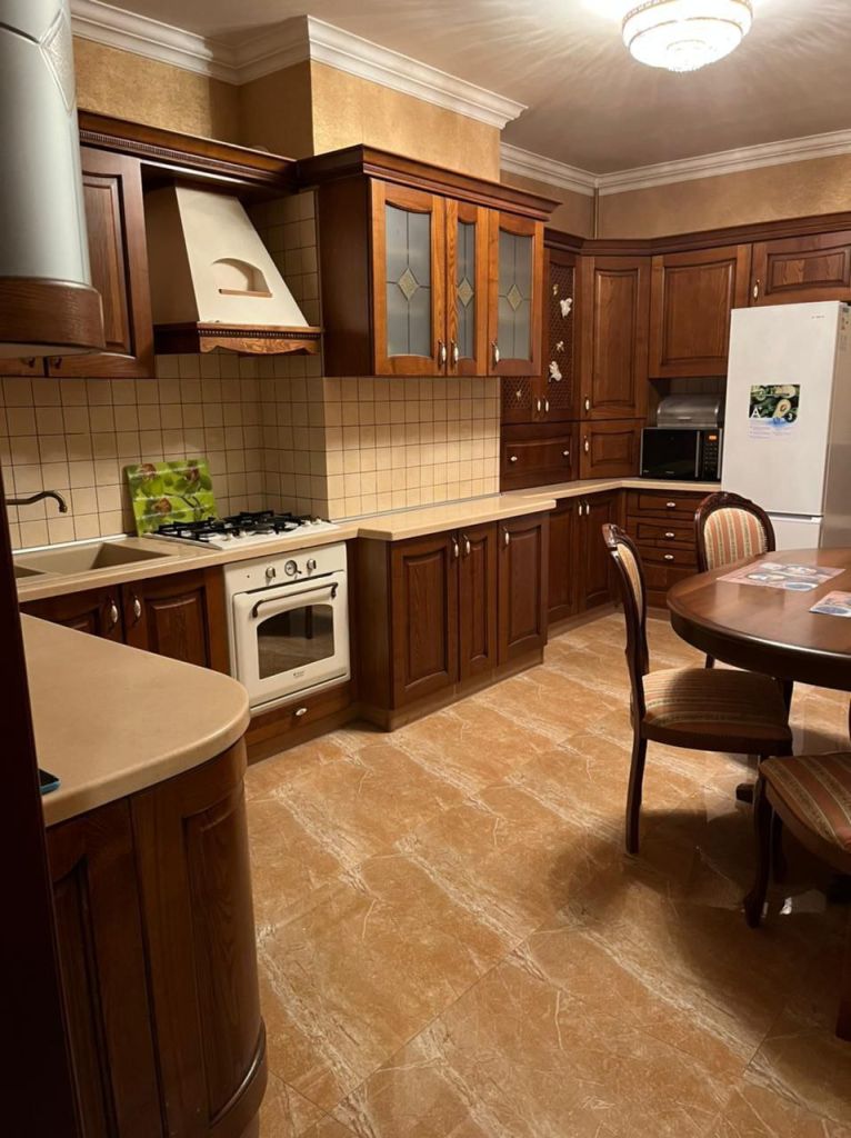 Продажа 2-комнатной квартиры, Ессентуки, Вокзальная ул,  57 б