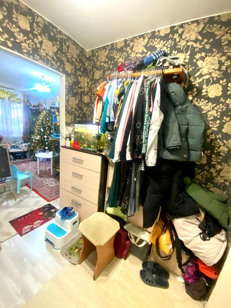 Продажа 1-комнатной квартиры, Смоленск, Крупской ул,  61в