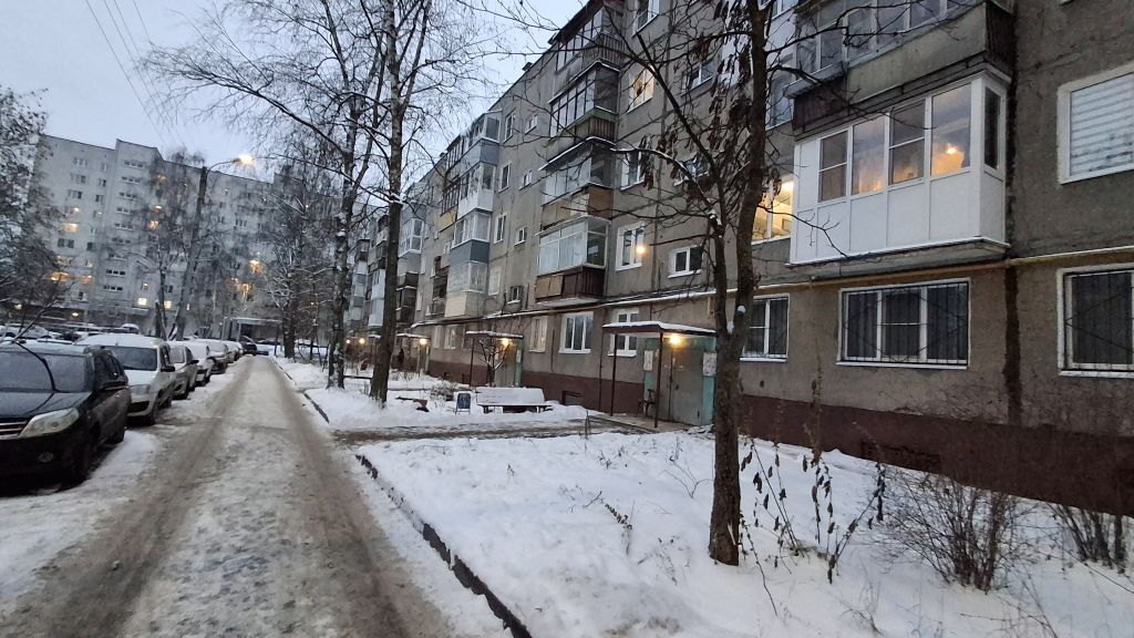 Продажа 2-комнатной квартиры, Нижний Новгород, Мельникова ул,  18/2