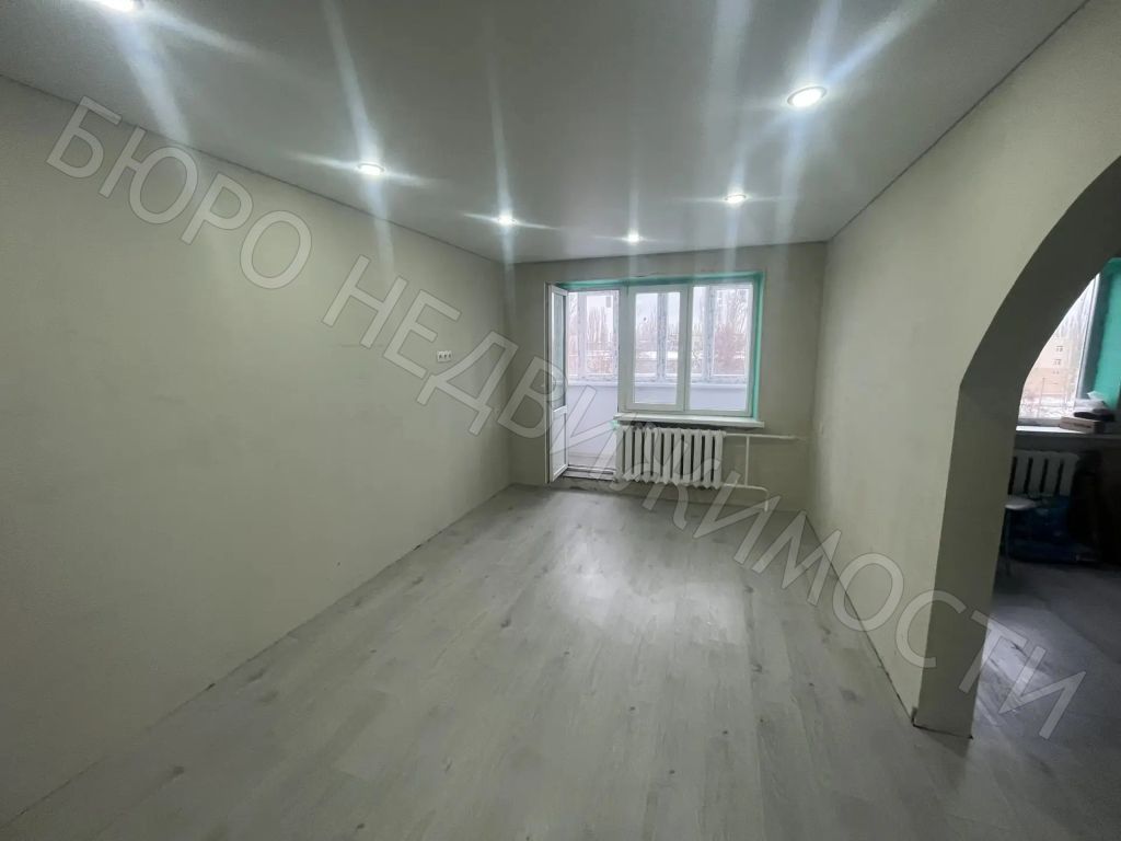 Продажа 3-комнатной квартиры, Балашов, 50 лет ВЛКСМ ул,  9