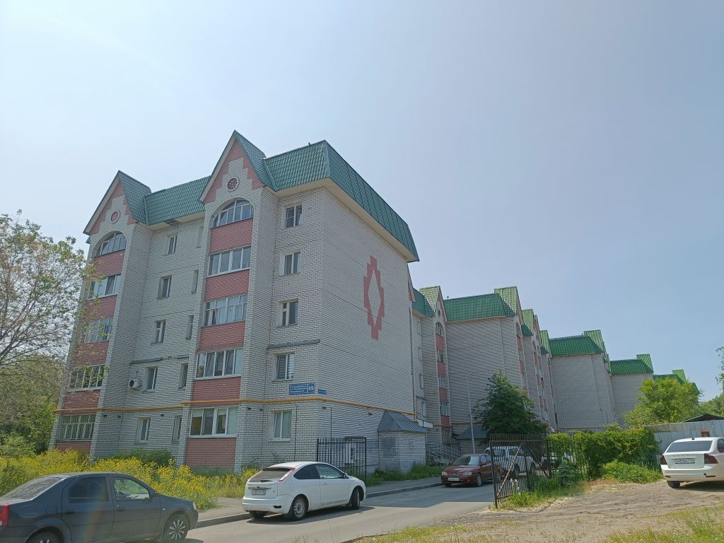 Продажа 3-комнатной квартиры, Казань, Революционная ул,  69