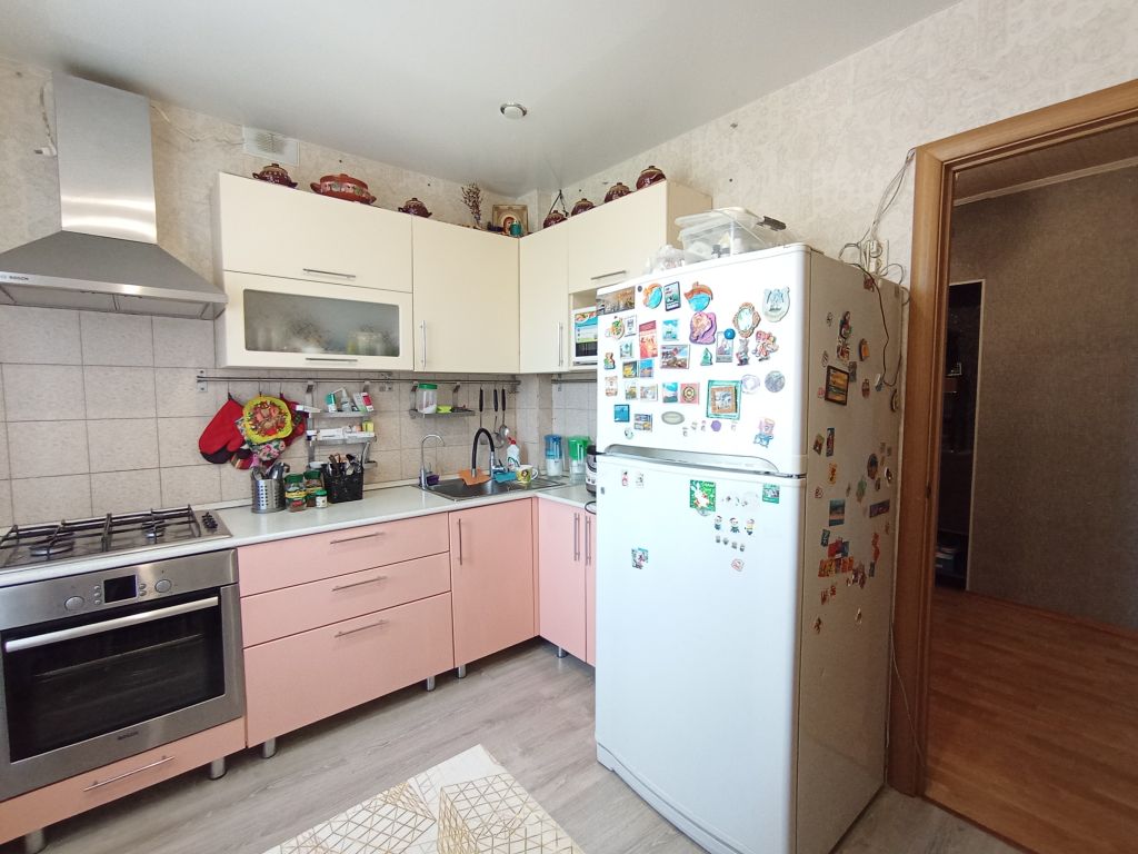 Продажа 3-комнатной квартиры, Казань, Революционная ул,  69