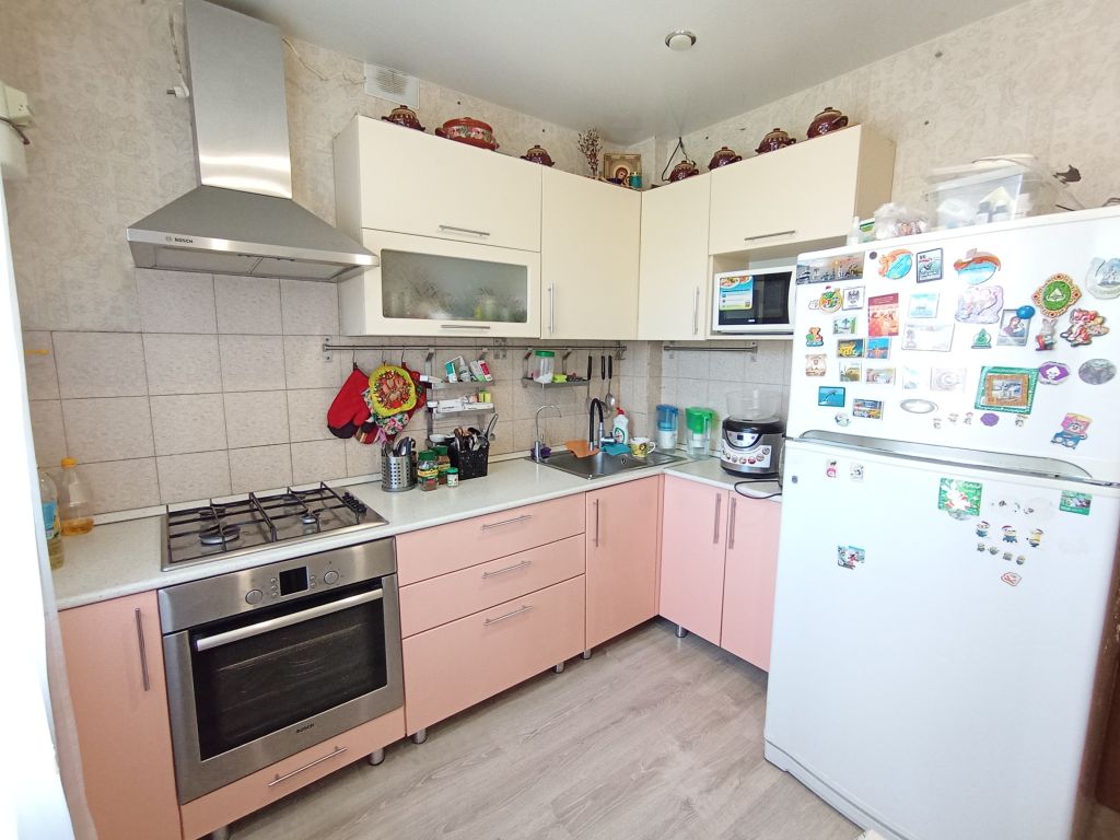 Продажа 3-комнатной квартиры, Казань, Революционная ул,  69