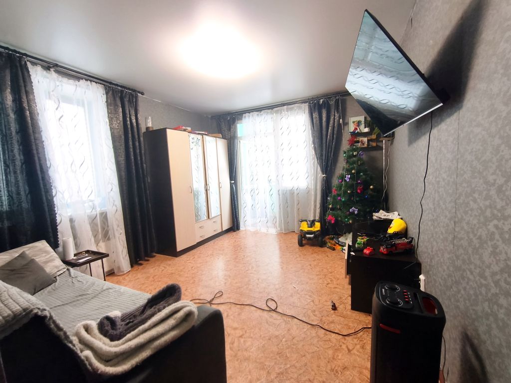 Продажа 2-комнатной квартиры, Новомосковск, Школьная ул.,  18А