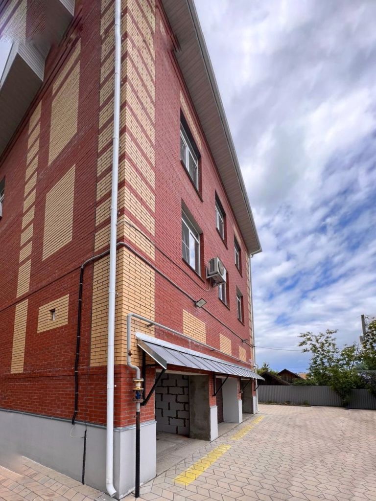 Продажа 3-комнатной квартиры, Кострома, Кирпичный проезд,  13