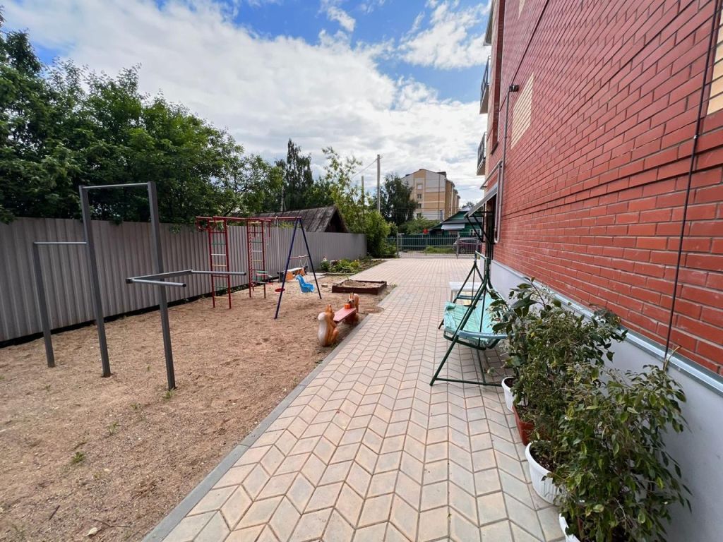 Продажа 3-комнатной квартиры, Кострома, Кирпичный проезд,  13