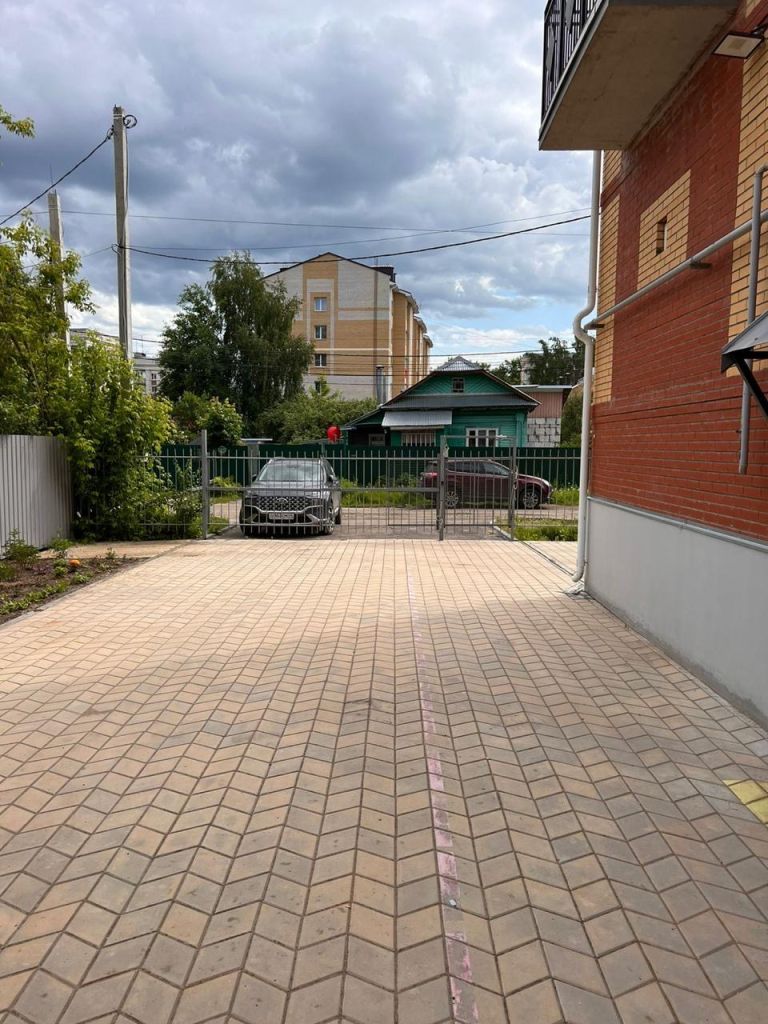 Продажа 3-комнатной квартиры, Кострома, Кирпичный проезд,  13