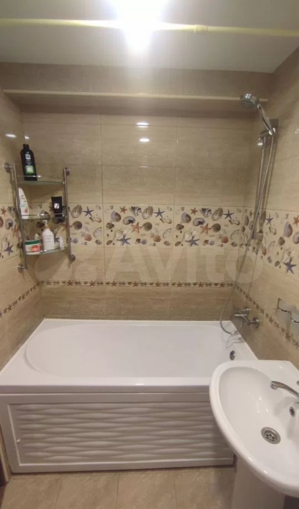 Продажа 2-комнатной квартиры, Ессентуки, Октябрьская ул,  444