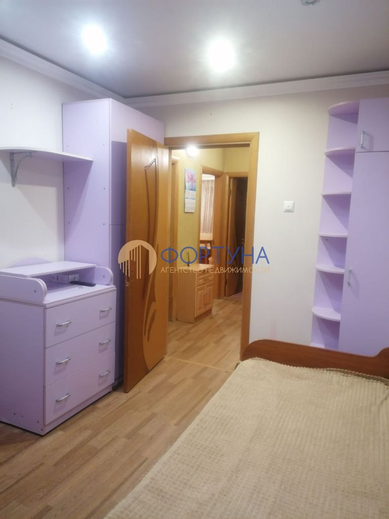 Продажа 3-комнатной квартиры, Белгород, Октябрьская ул,  84