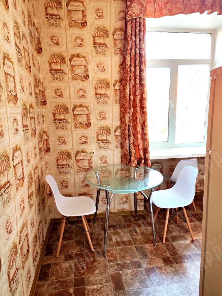 Продажа 2-комнатной квартиры, Тверь, Калинина пр-кт,  9