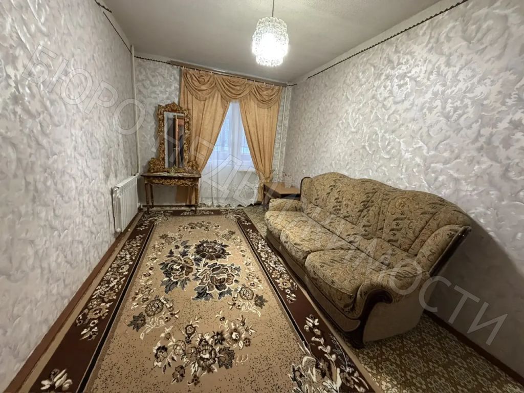 Продажа 3-комнатной квартиры, Балашов, Космонавтов пр-кт,  9