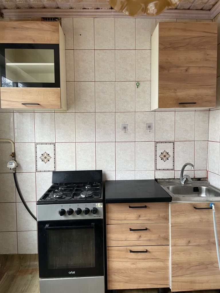 Полесская ул, 13