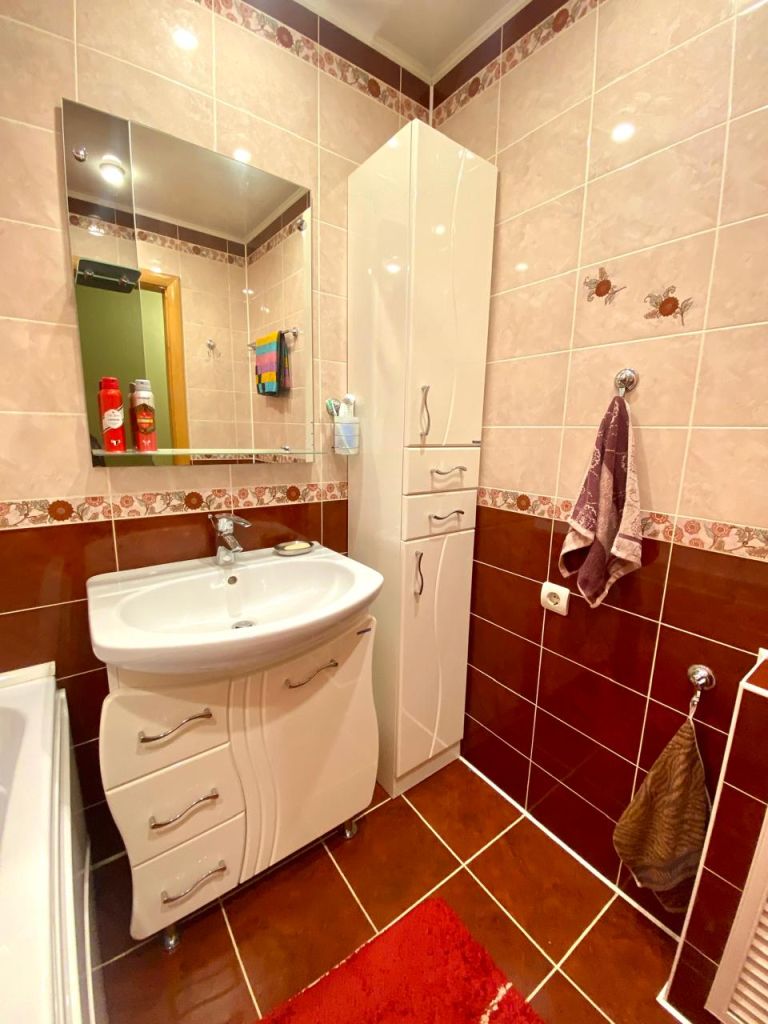 Продажа 2-комнатной квартиры, Смоленск, Гарабурды ул,  25 а