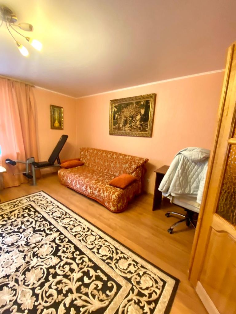 Продажа 2-комнатной квартиры, Смоленск, Гарабурды ул,  25 а